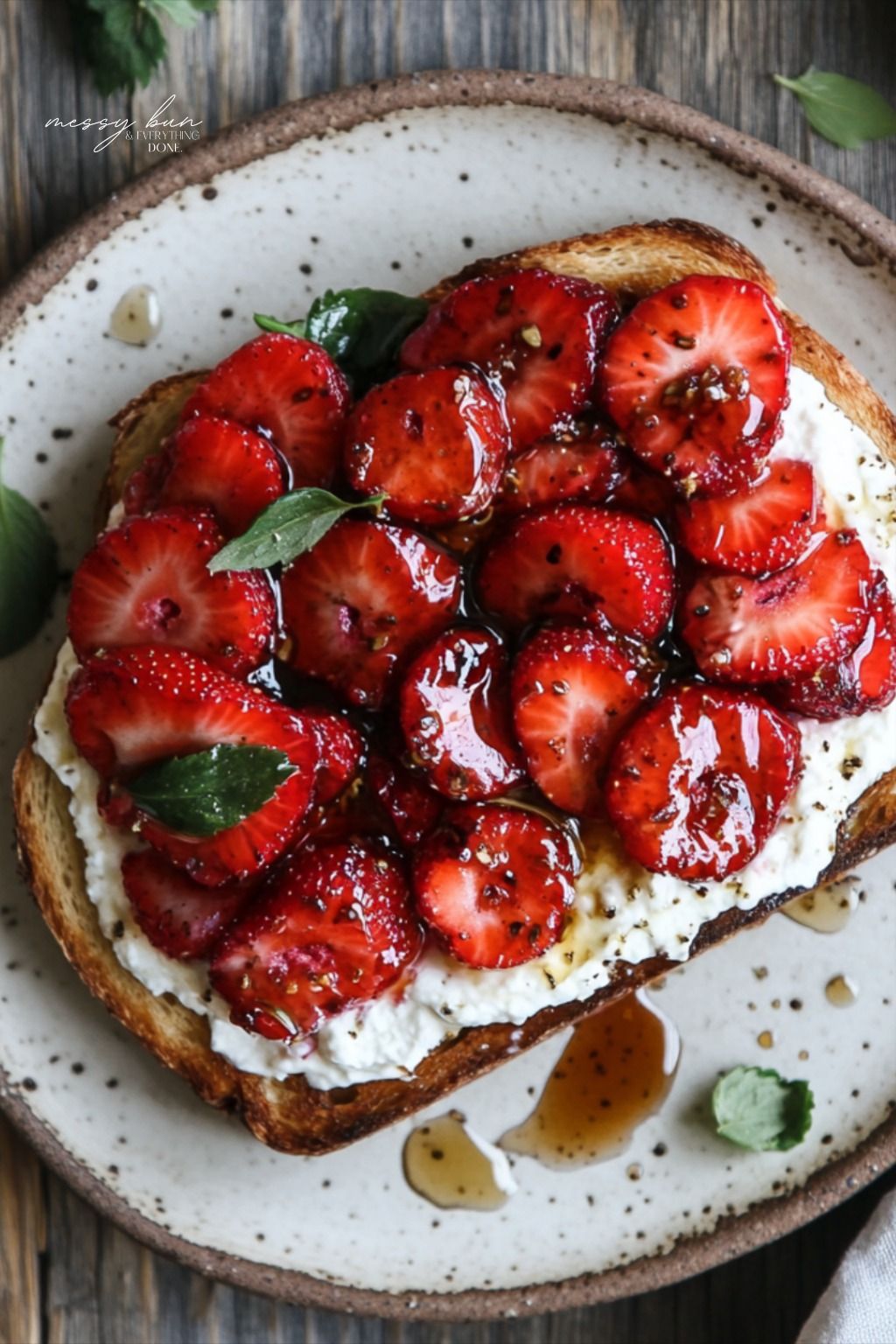Cornish Clotted Cream with strawberries & Honey Sourdough