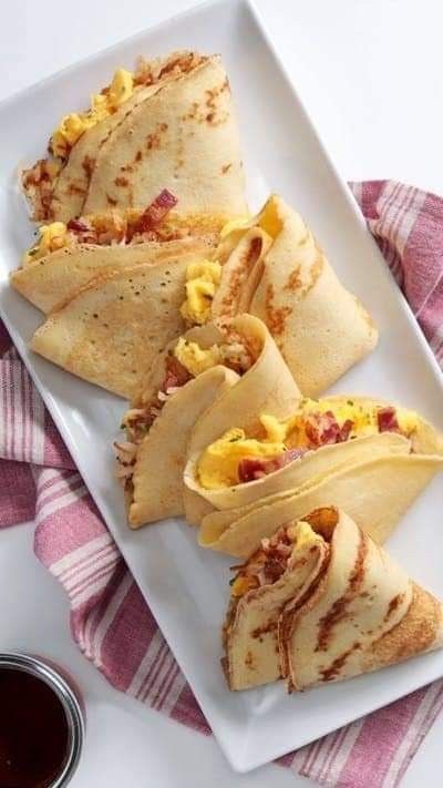 Egg,Turkey Ham,Cheese & Tomatoes Crepe